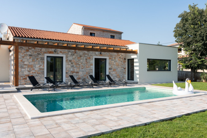 Casa Veduta with Pool, Bale-Valle, Istria - Croatia Bale